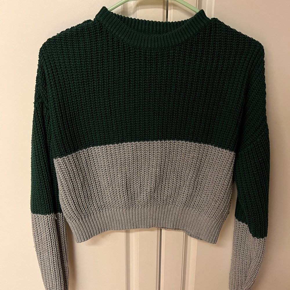 Pull & Bear cropped sweater